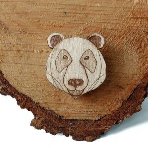 Dřevěná brož Panda